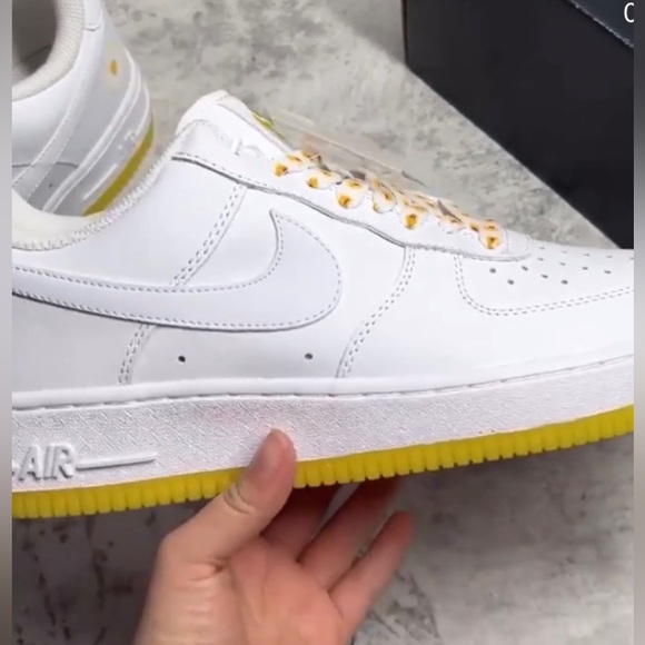 Airforce 1(any size) - Picture 1 of 2